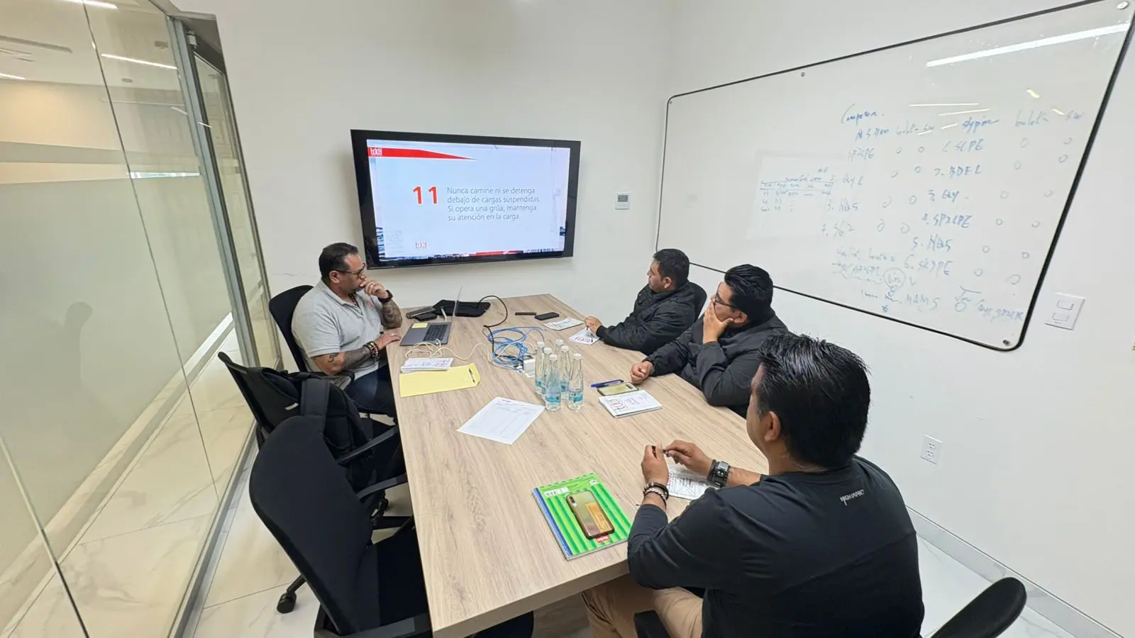 Icono de cursos presenciales en Taddle Training